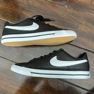 Brand new Nike Court Legacy (GS) Sneakers